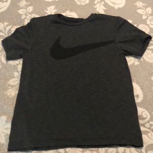 EUC Black and Gray Nike Dri Fit Boys XL Tee